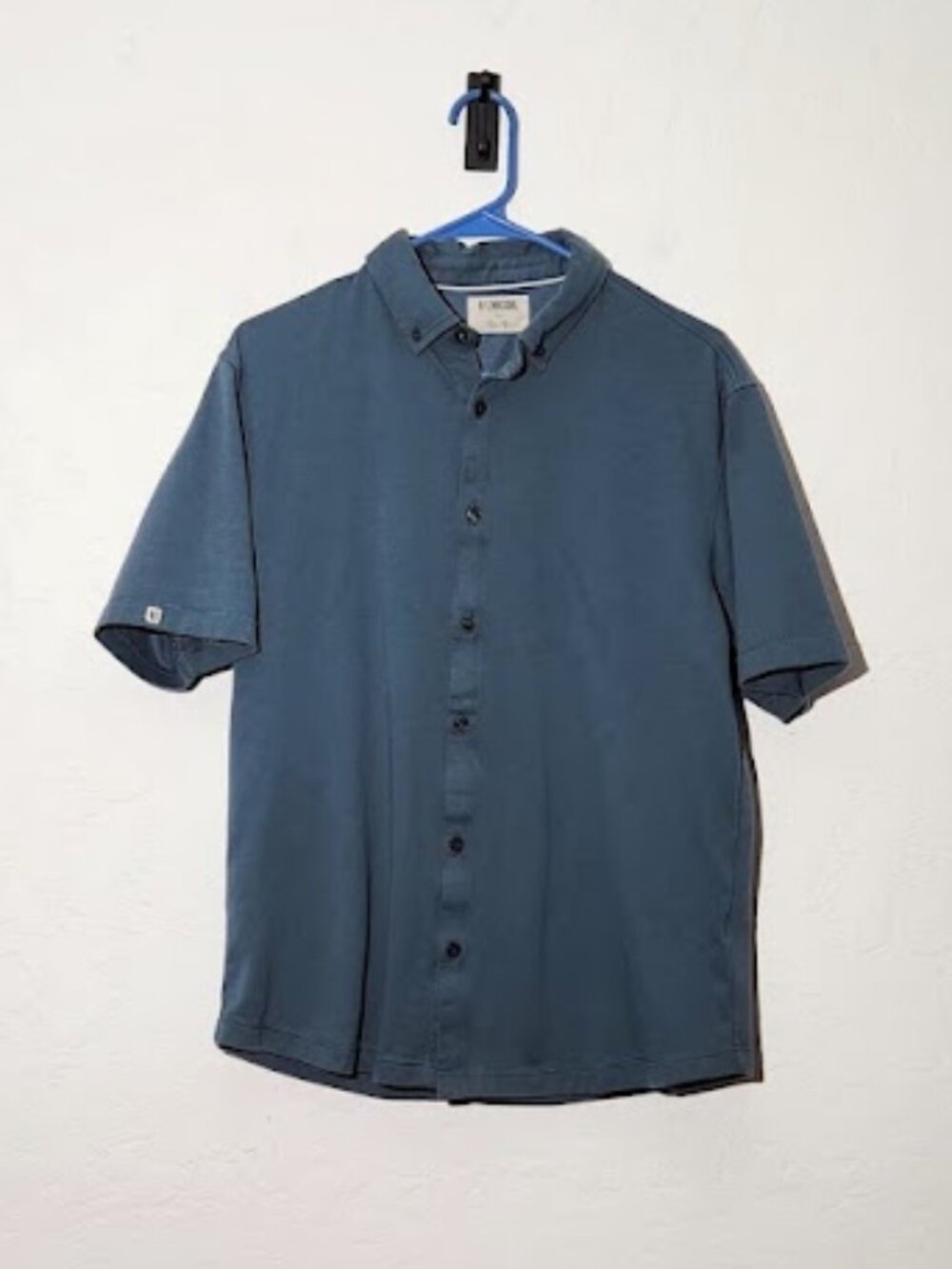 Linksoul Men's Short Sleeve Button-Down Shirt Size Medium